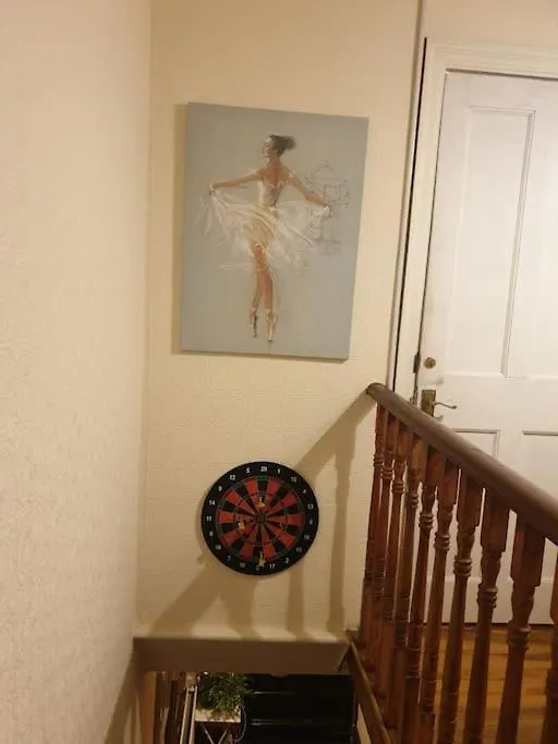 Apartment Spacious Bedroom With Private Bathroom. Abbey Wood